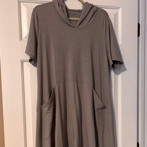 LOGO Lounge dress size L